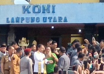 Kunjungan Jokowi Disambut Ribuan Warga Lampung Utara