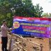 Antisipasi Pungli di Jalinsum,  Polres Lampura Pasang Banner Himbauan