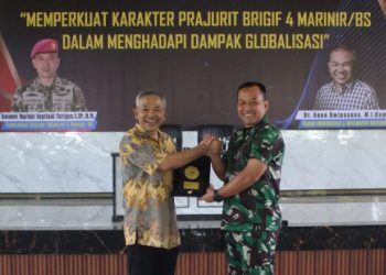 Brigif 4 Mar/BS Terima Kunjungan Motivator Dr. Aqua Dwipayana, M.I.Kom