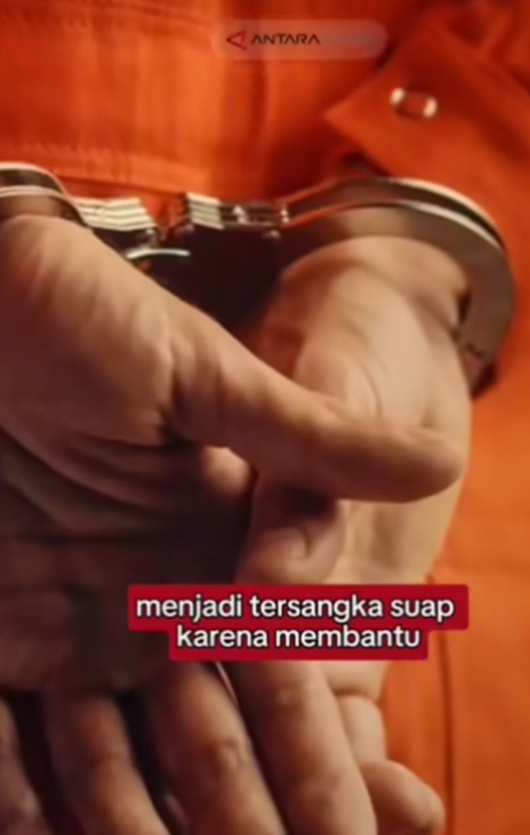 Bantu Menantu Cari Pekerjaan Mantan Presiden Jadi Tersangka