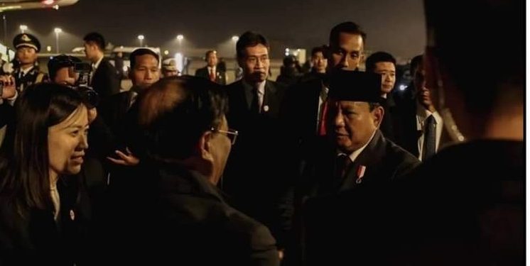 Presiden Prabowo Subianto disambut oleh Menteri Pertanian Republik Rakyat Tiongkok