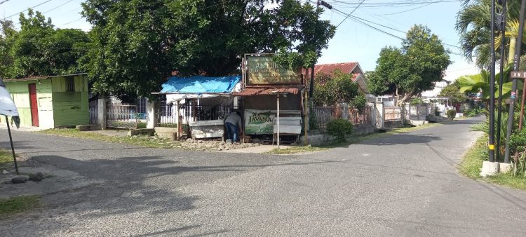 Diduga Hendak Dibakar, Kios Sekretaris DPP LSM Karya Diteror OTK di Pematangsiantar