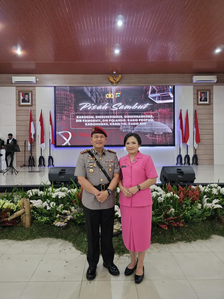 Mantan Kapolres Simalungun Kombes Pol Dr. Ronald Sipayung Jabat Dirresnarkoba Polda Babel