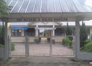 Kepala Sekolah SMP Negeri 2 Diduga Kibuli Warga Program PSR di Silau Kahean