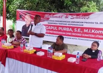 Mangapul Purba Sosialisasikan Peraturan Perundang-Undangan Kepemudaan di Simalungun