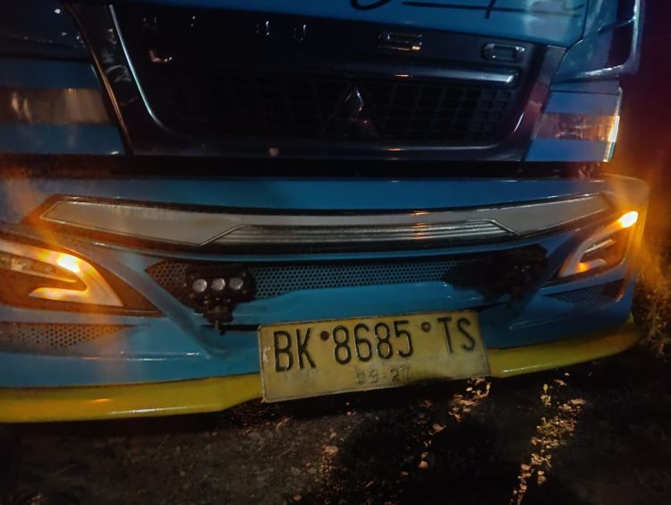 Reaksi Cepat Polsek Dolok Pardamean: Sopir Truk Ditemukan Meninggal di Jok Depan, Diduga Akibat Angin Duduk
