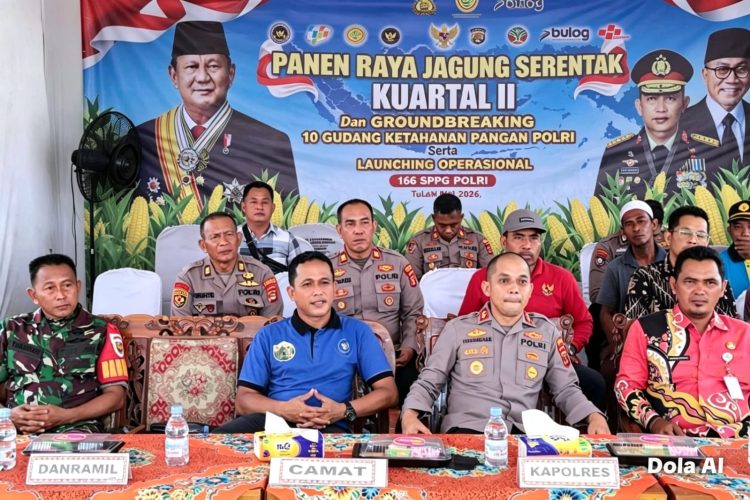 Panen Jagung Serentak Tulang Bawang Berlangsung Sukses, Sinergi Polri dan Petani Kian Kuat